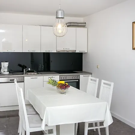 Apartment Dupcic *